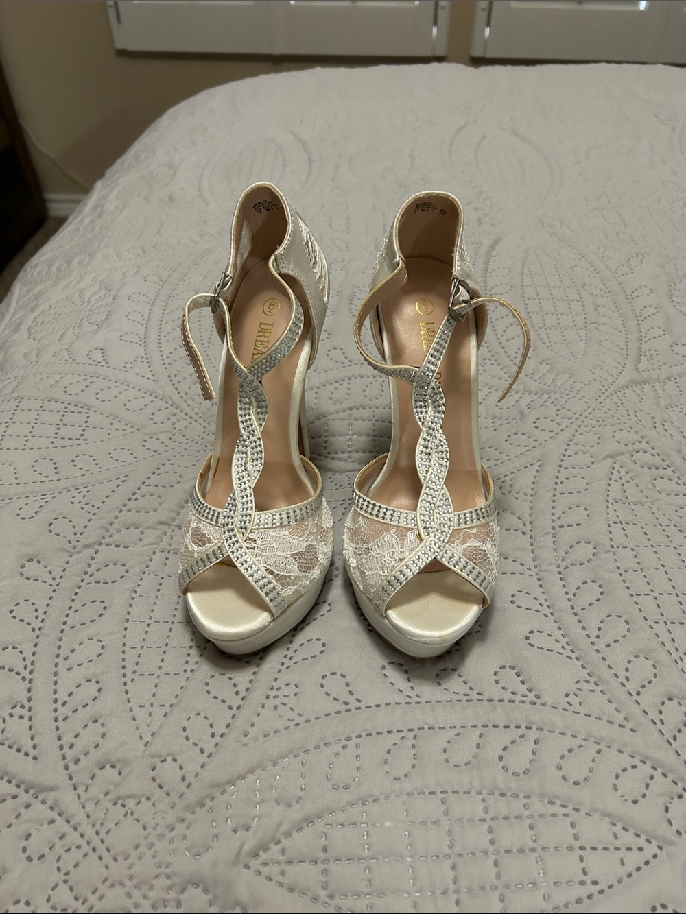 Dream Pairs Ivory Lace Open-Toe Ankle Strap Heels